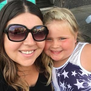 Meet your Posher, Danielle